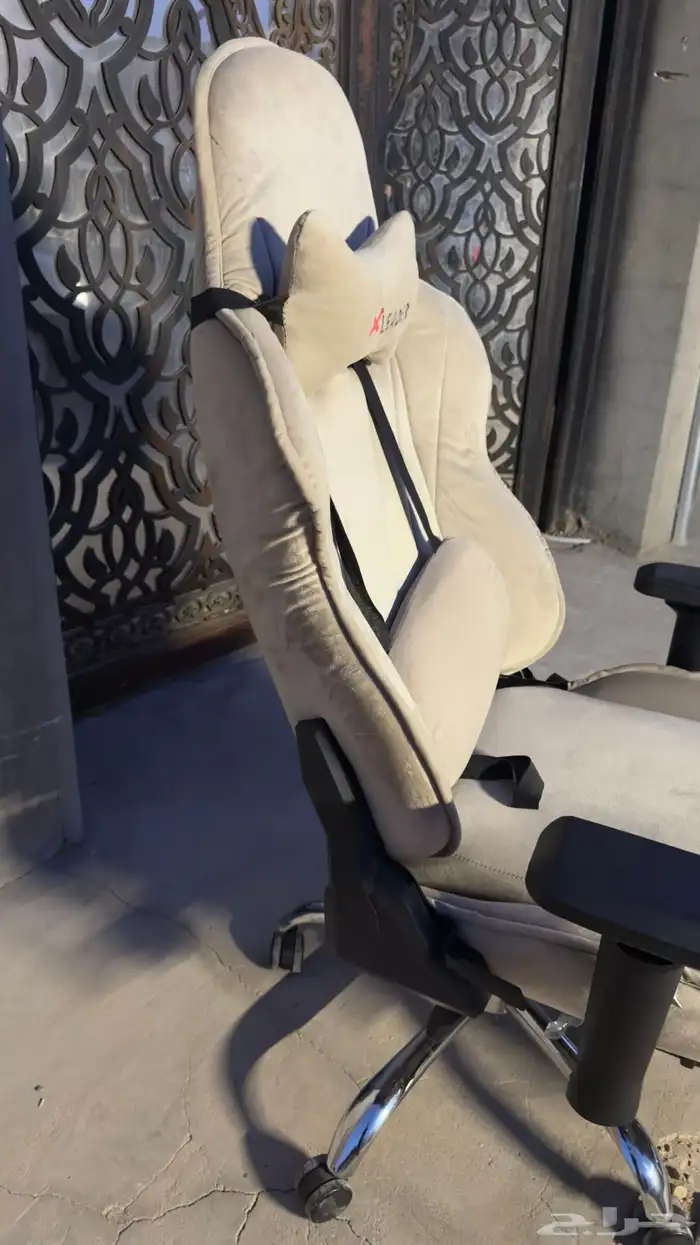 كرسي قيمنق للبيع على السوم 0