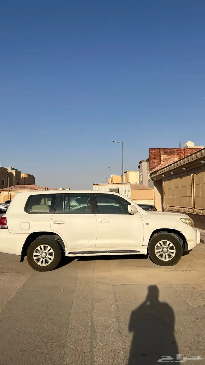 لاندكروزر 2008 3
