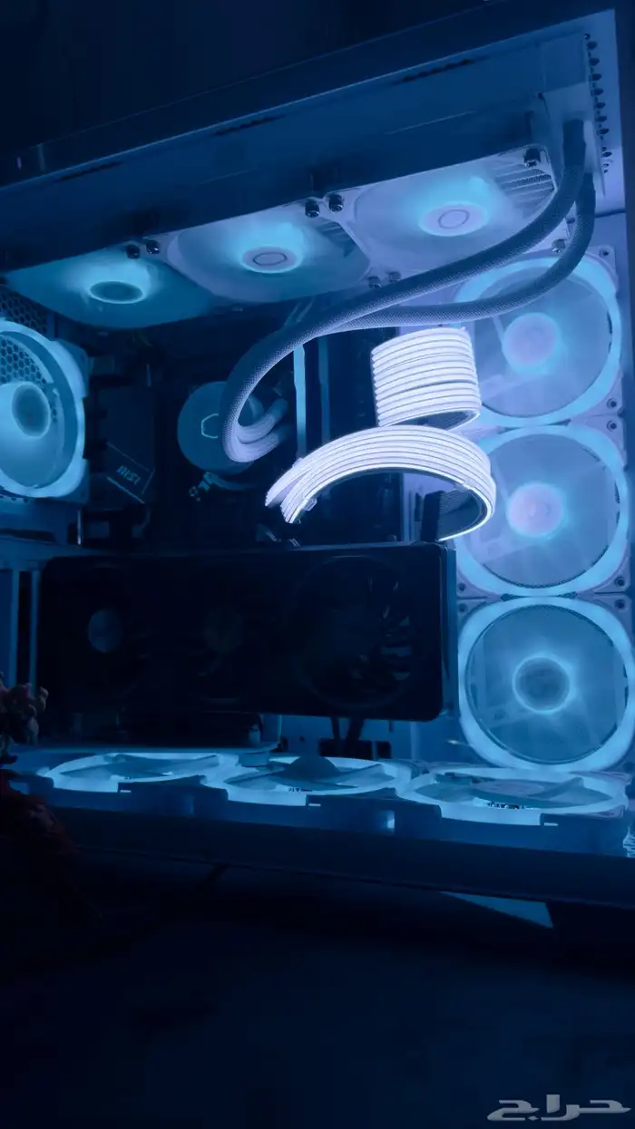 بيسي وشاشه 1