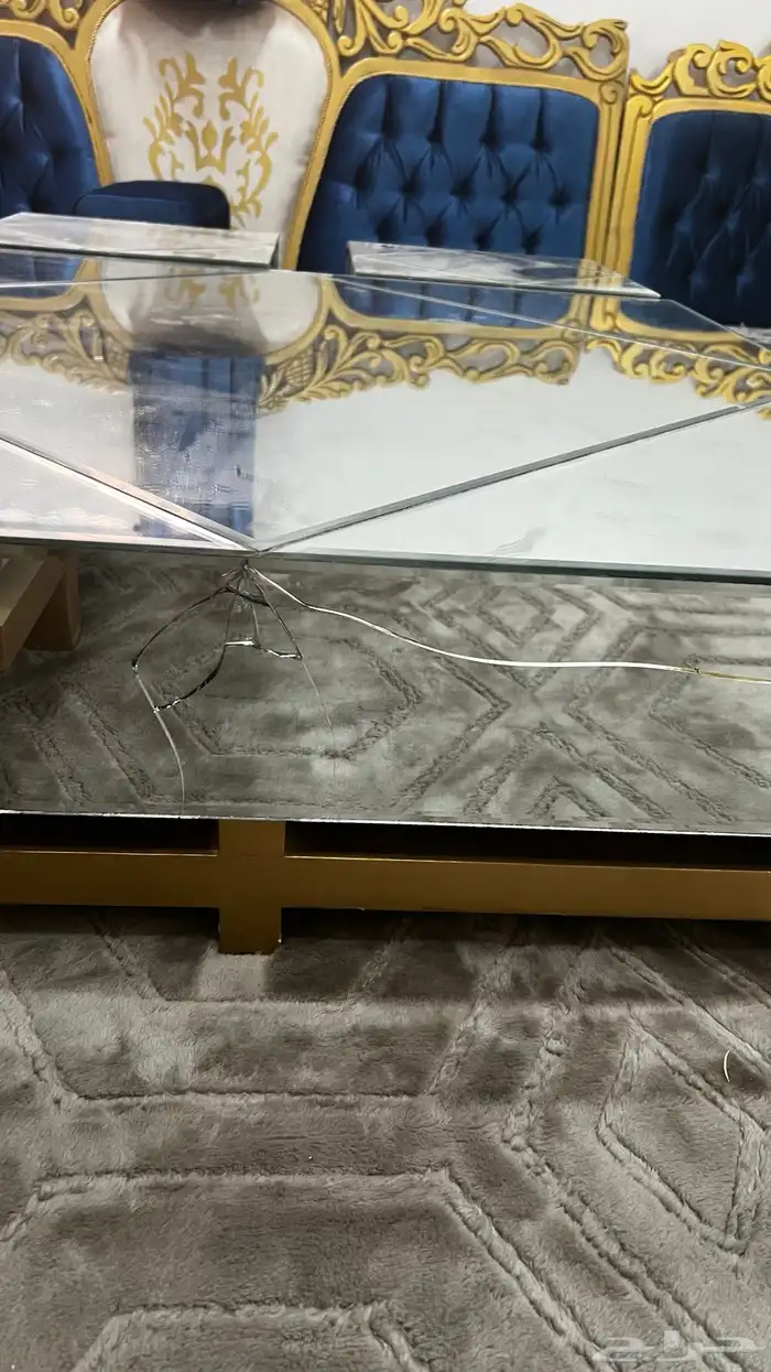 طاوله قزاز للبيع 1