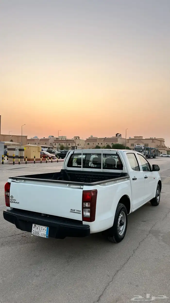 للبيع ايسوزو غمارتين عداد 47 وكاله شرط 3