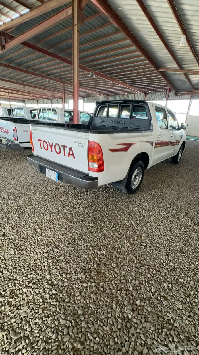 هايلوكس 2011 تم للبيع 5