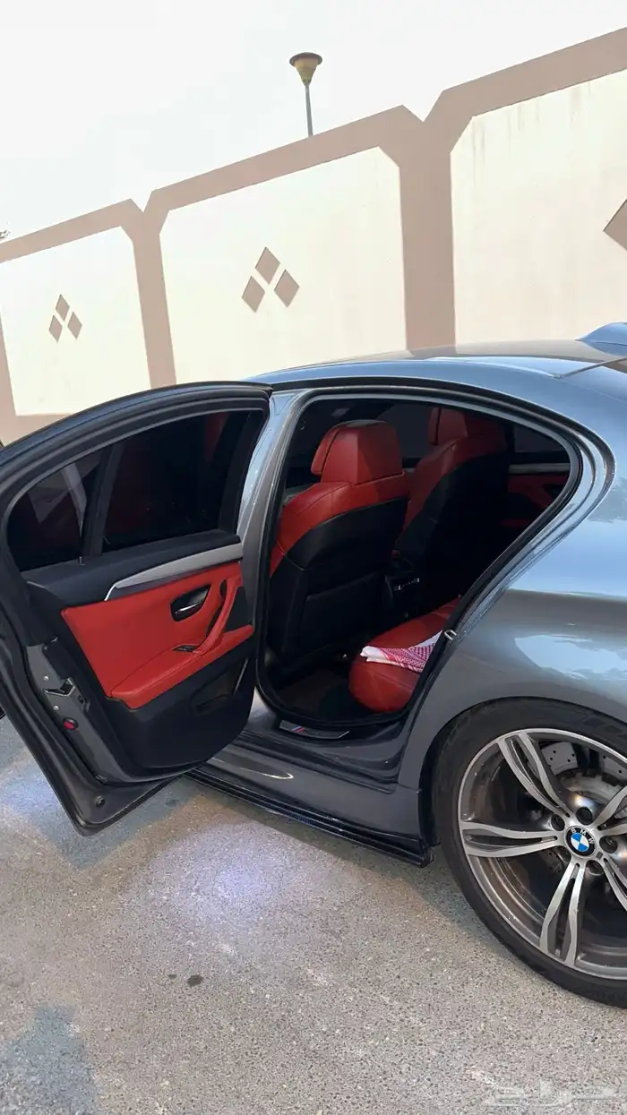 BMW M5 2013 بي ام ام فايف 12