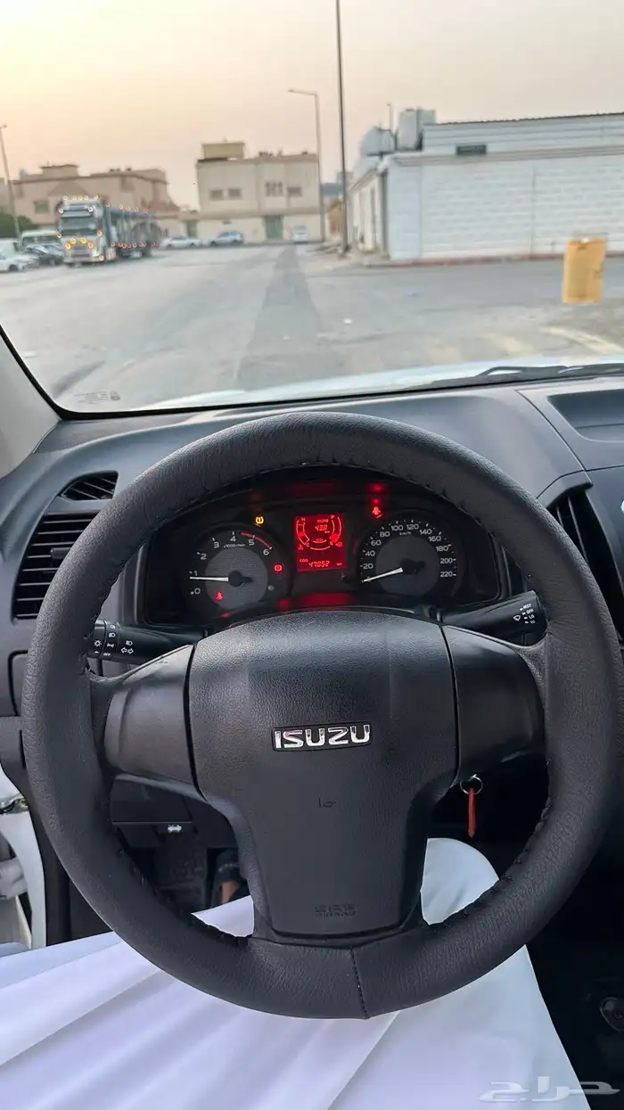 للبيع ايسوزو غمارتين عداد 47 وكاله شرط 12