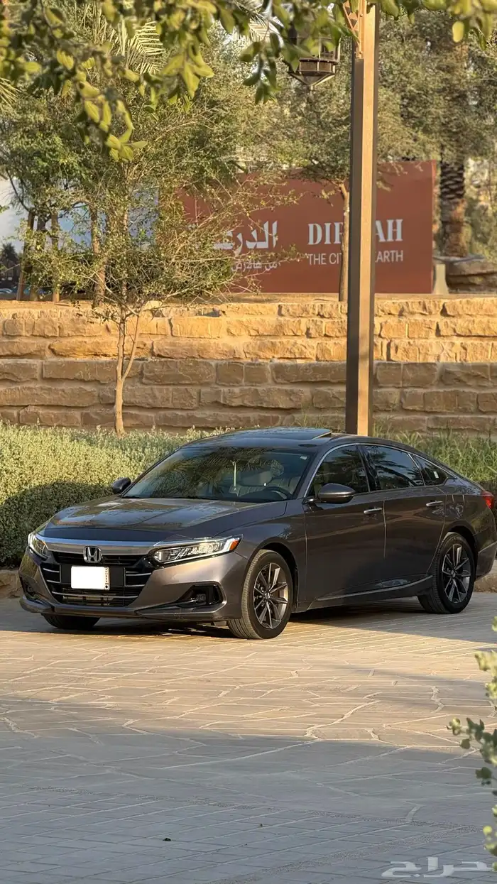 هوندا أكورد لون رصاصي غامق 2021 شبه مخزن كل شيء وكالة 1