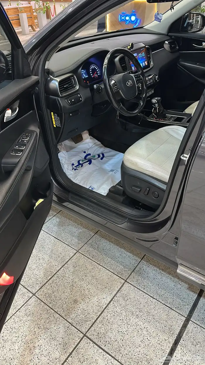 كيا سورنتو 13