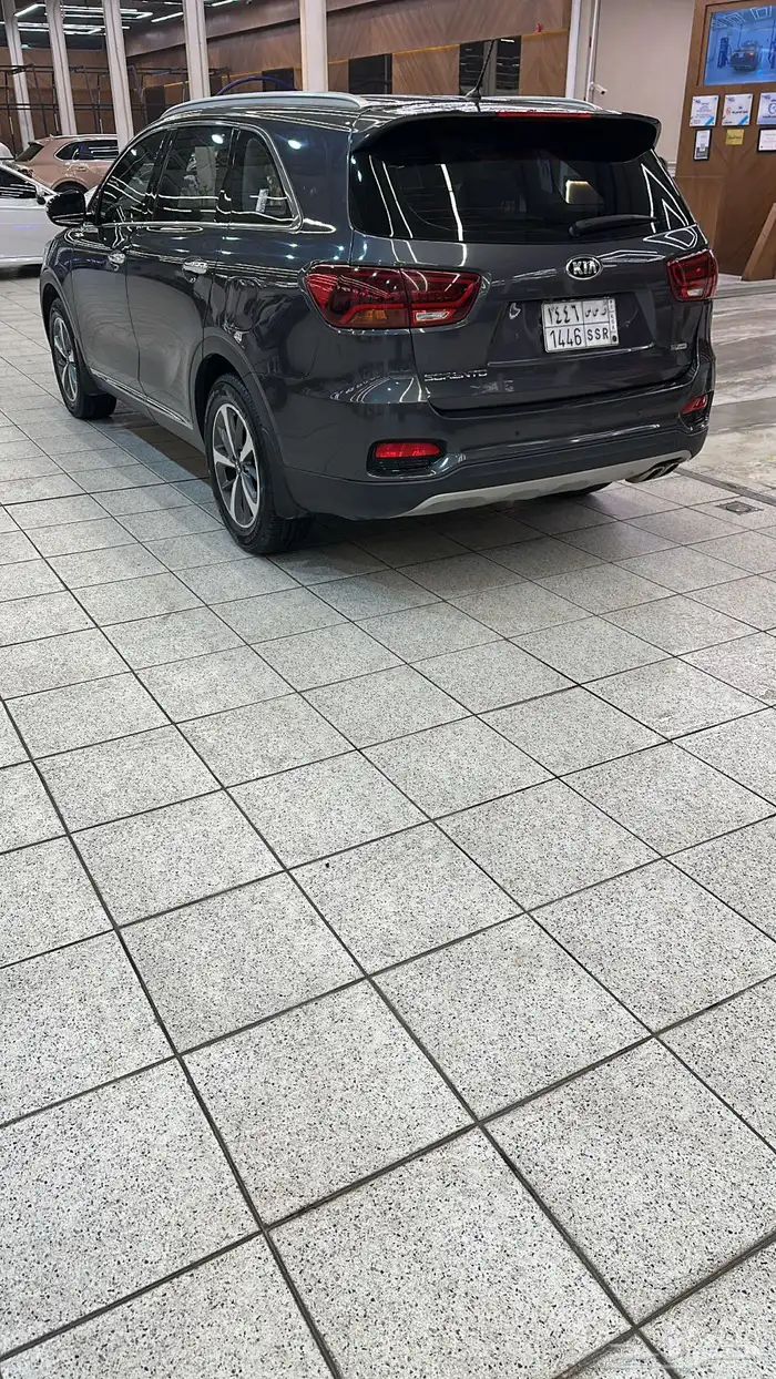 كيا سورنتو 5