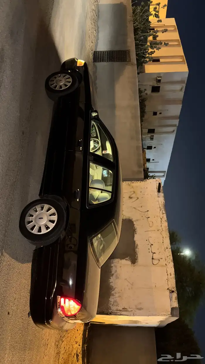 فورد فكتوريا 15