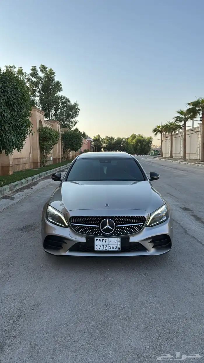 مرسيدس 2020 C200 فل كامل وكالة بالكامل 1