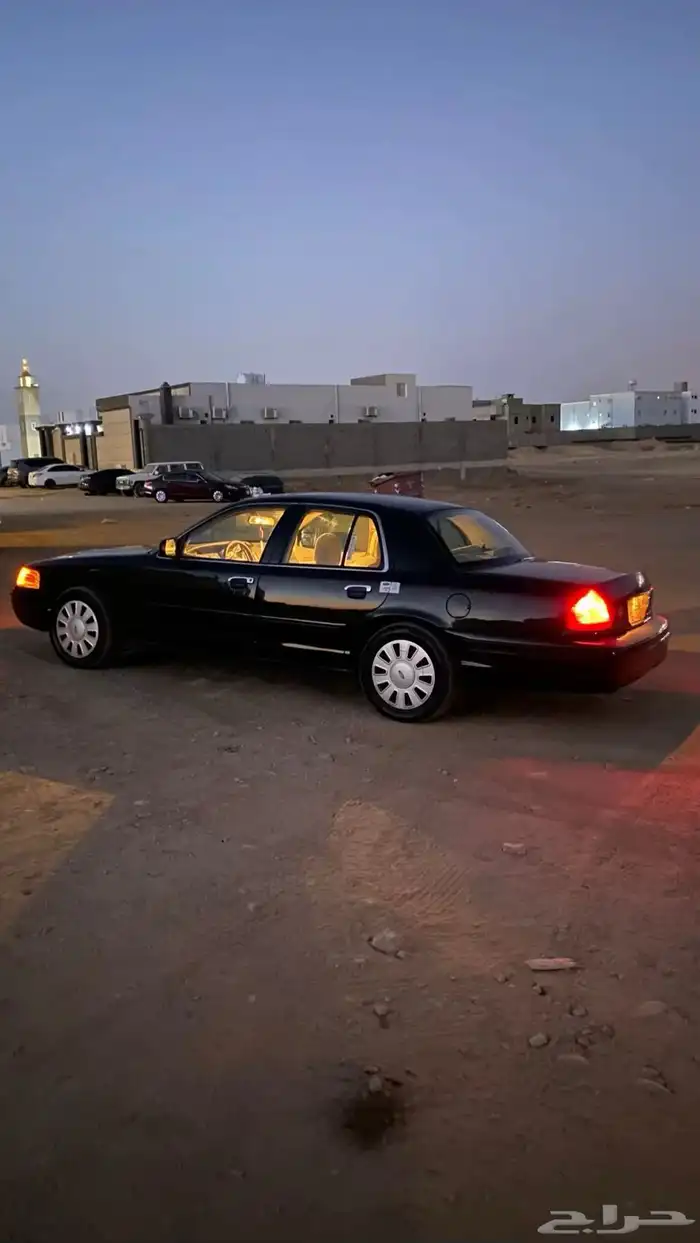 فورد فكتوريا 4