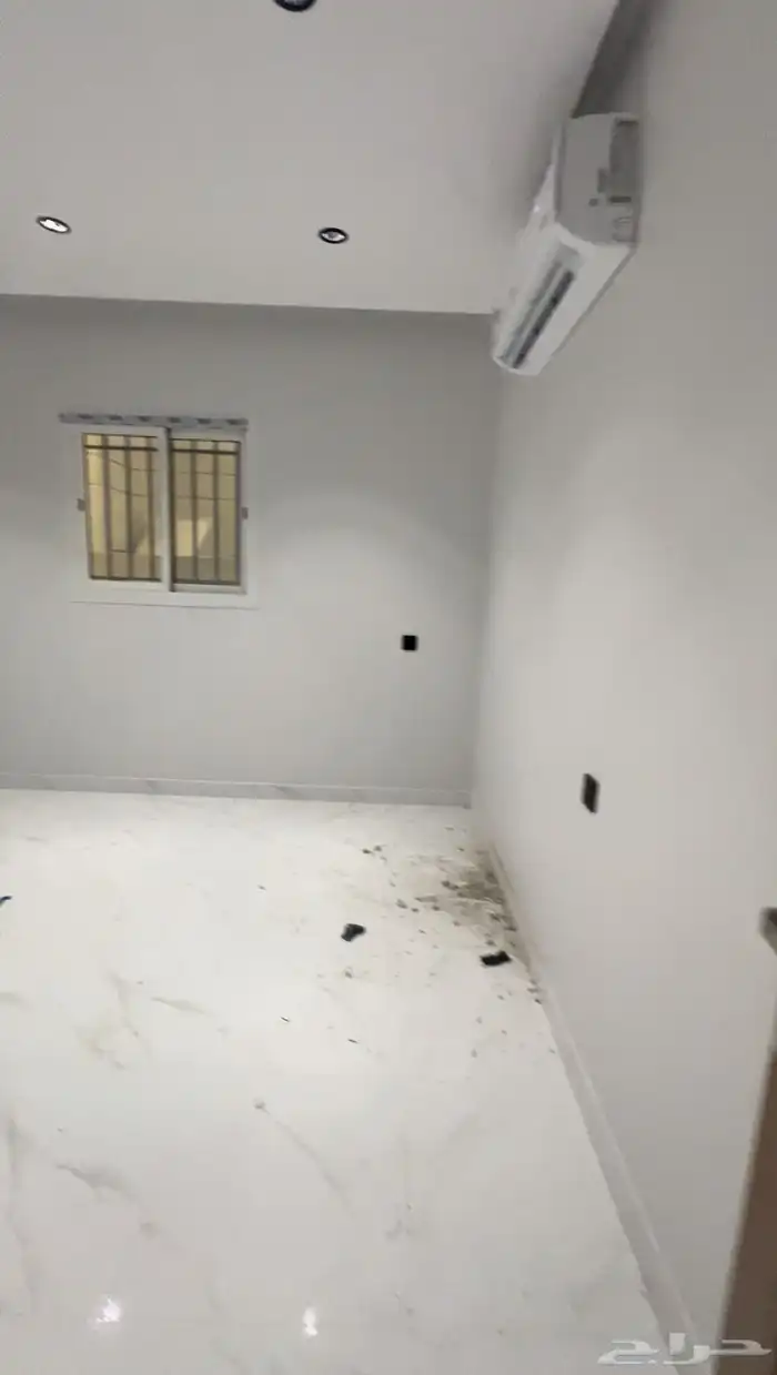 شقة جديده للإيجار 4 غرف موقع مميز حي الخضرا مخطط 10 10