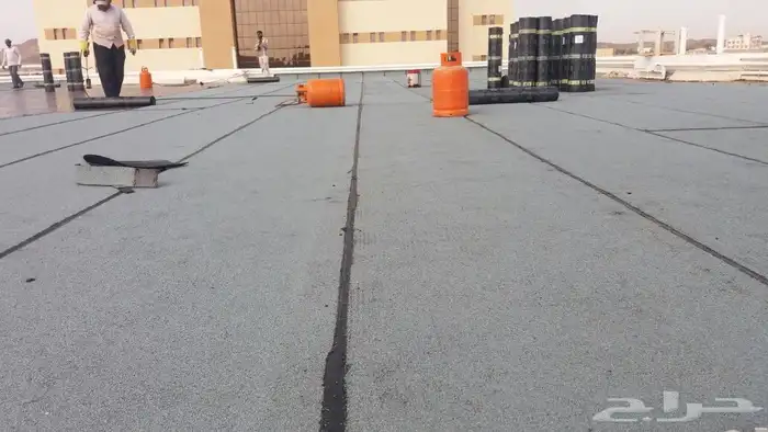 عوازل من الأمطار علي الأسطح والھناجر والقرف 5