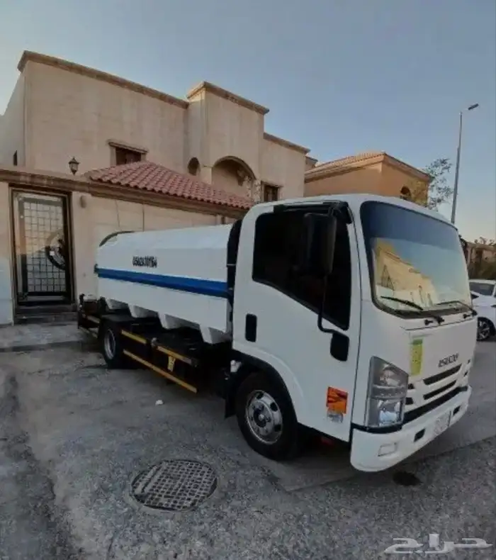 وايت ايسوزو للبيع 2021 0