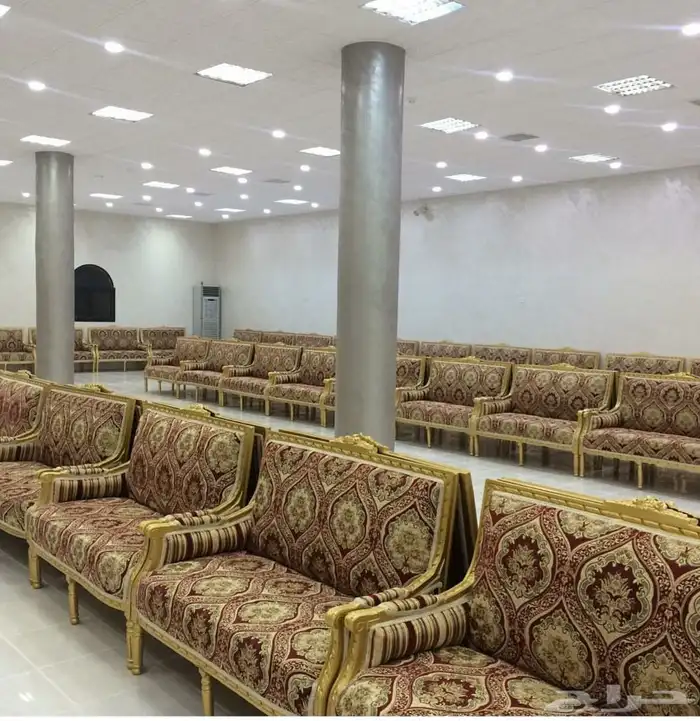 كراسي فاخرة لمجالس الرجال شبة جديدة 2