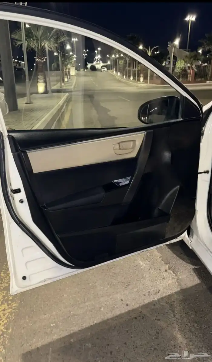 كورولا 2016 للبيع 25