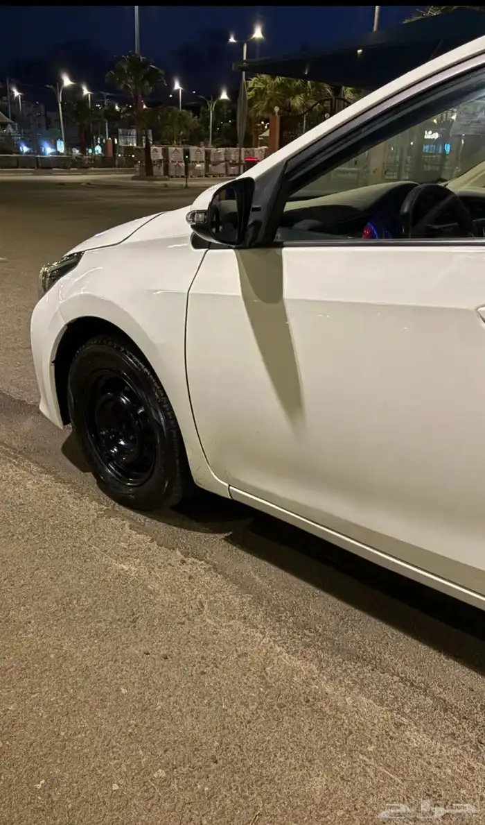 كورولا 2016 للبيع 4