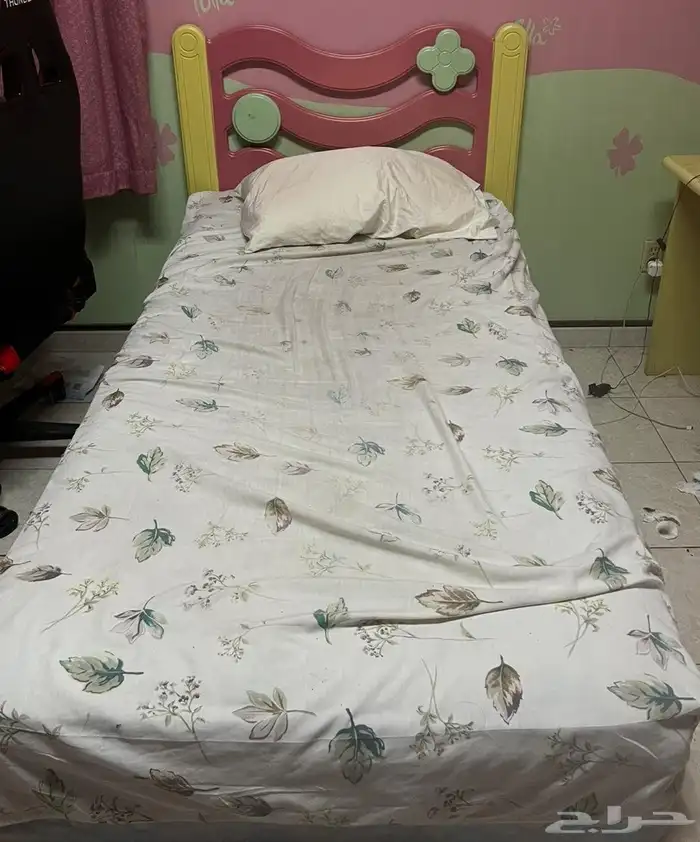 اغراض منزل بسبب الانتقال . 8