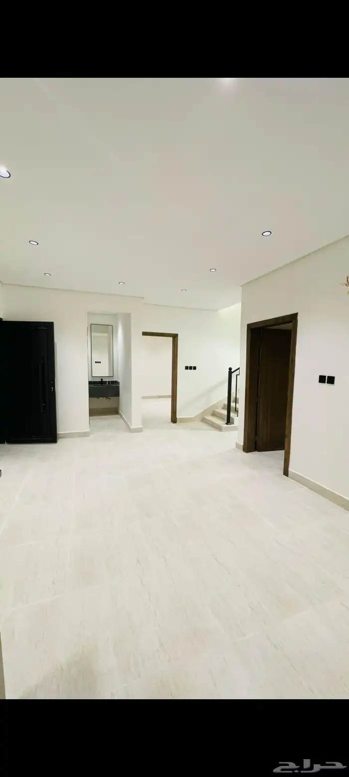 للبيع فلل تاون هاوس موقع مميز تشطيبات فندفيه 30