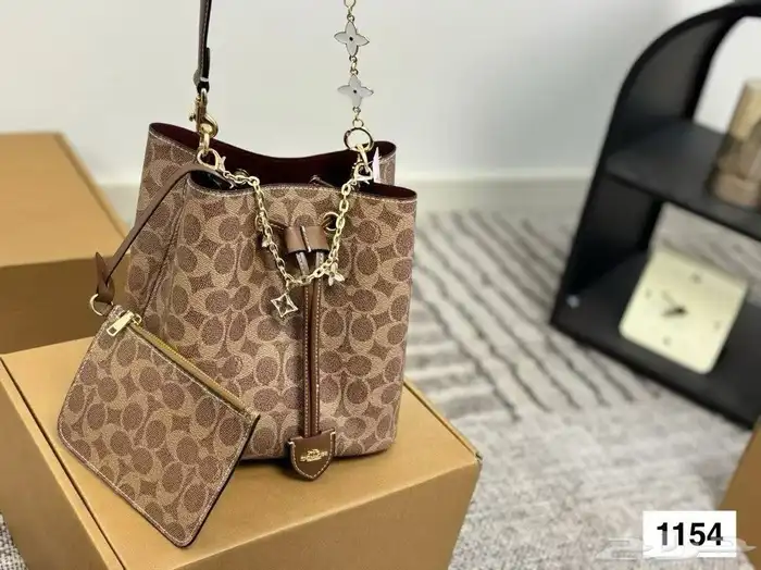 شوزات رسميه لويس فيتون وجزم لوربيانا ونيوبلانس واسكيس 98