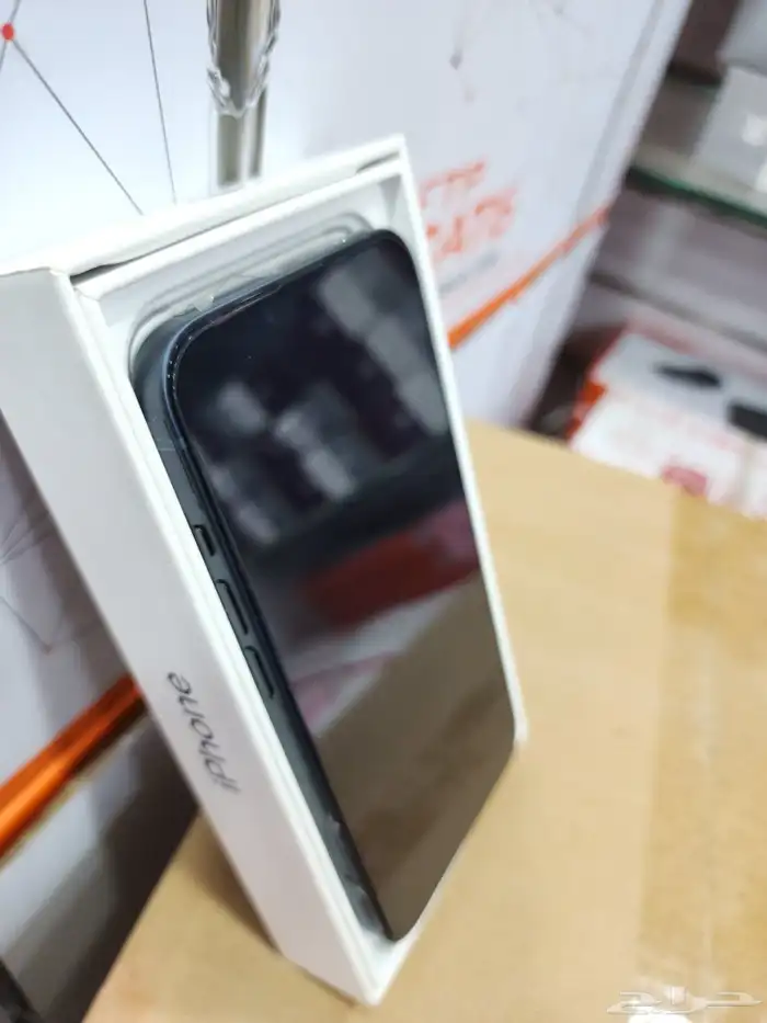 ايفون 13 العادي اخو الجديد 3