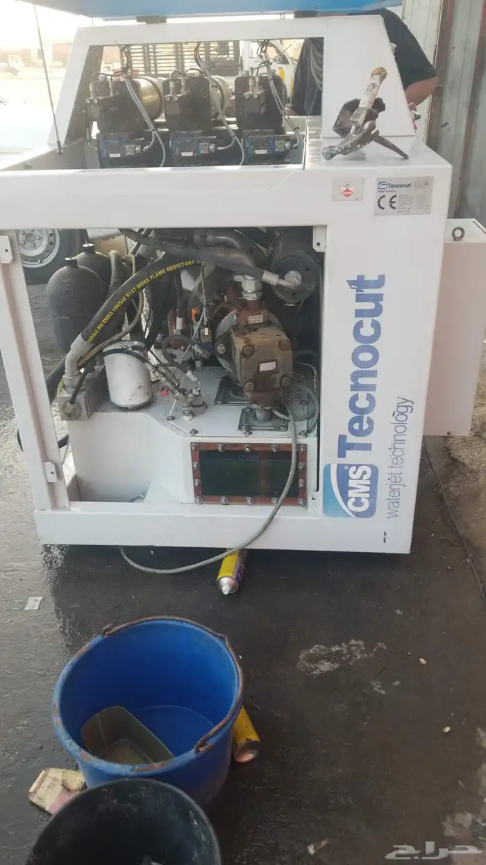 للبيع مكينه قص رخام وحديد با الماء 2