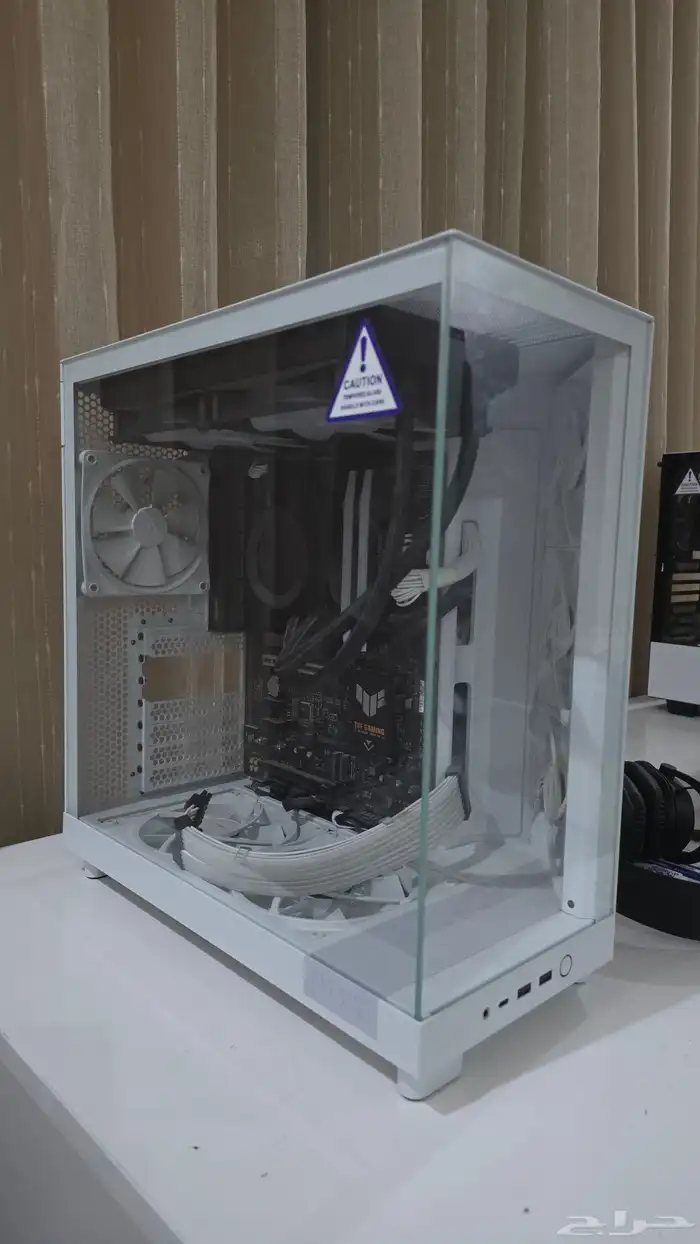 pc يبيله كم قطعه فقط 0
