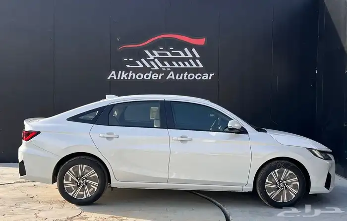 تويوتا يارس 2026 YX لدى شركة عبدالمجيد الخضر 3