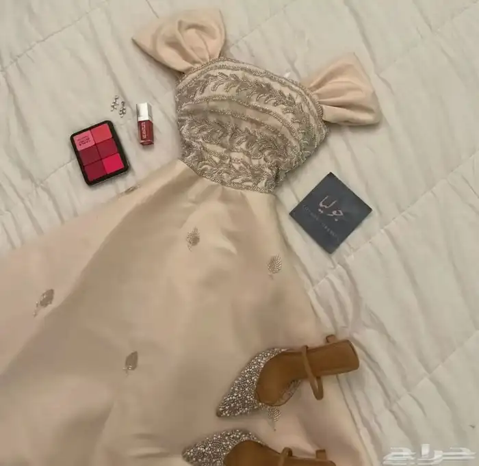 فستان للبيع 0