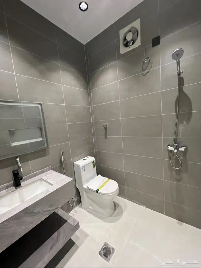 شقة جديده للإيجار 4 غرف موقع مميز حي الخضرا مخطط 10 11