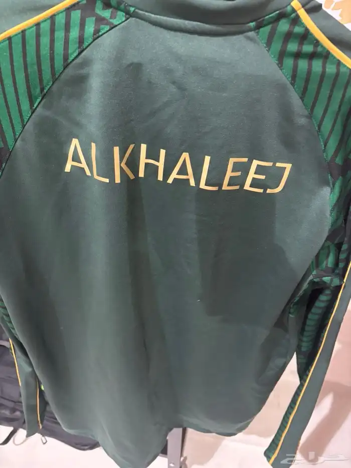 تيشيرت وجاكيت وتوقيع محمد الشلهوب والسهلاوي اقبل تبادل 4