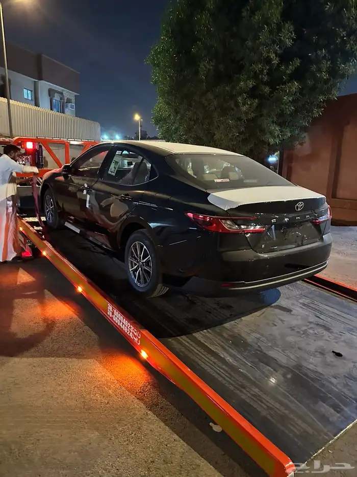 كامري 2025 اسود ستاندر بنزين E اخر دفعه 3