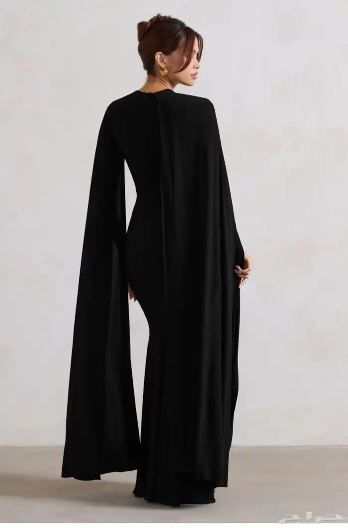 فستان أسود فخم ناعم من فوغاكلوست 1