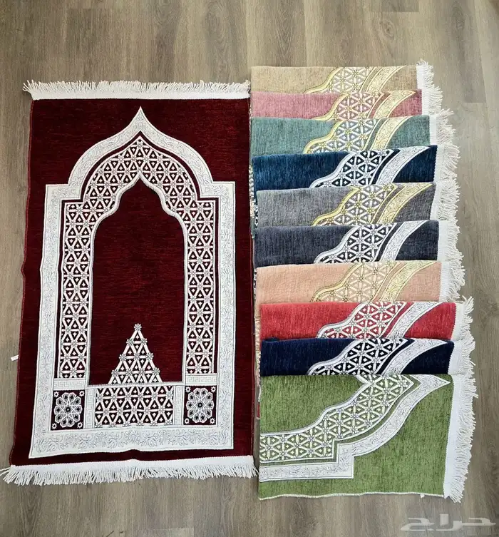 مجسمات الكعبة صغير وكبير واستاندات اكس وسجاد دبل شانيل 3