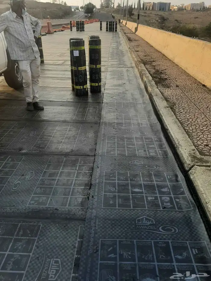 عوازل من الأمطار علي الأسطح والھناجر والقرف 7