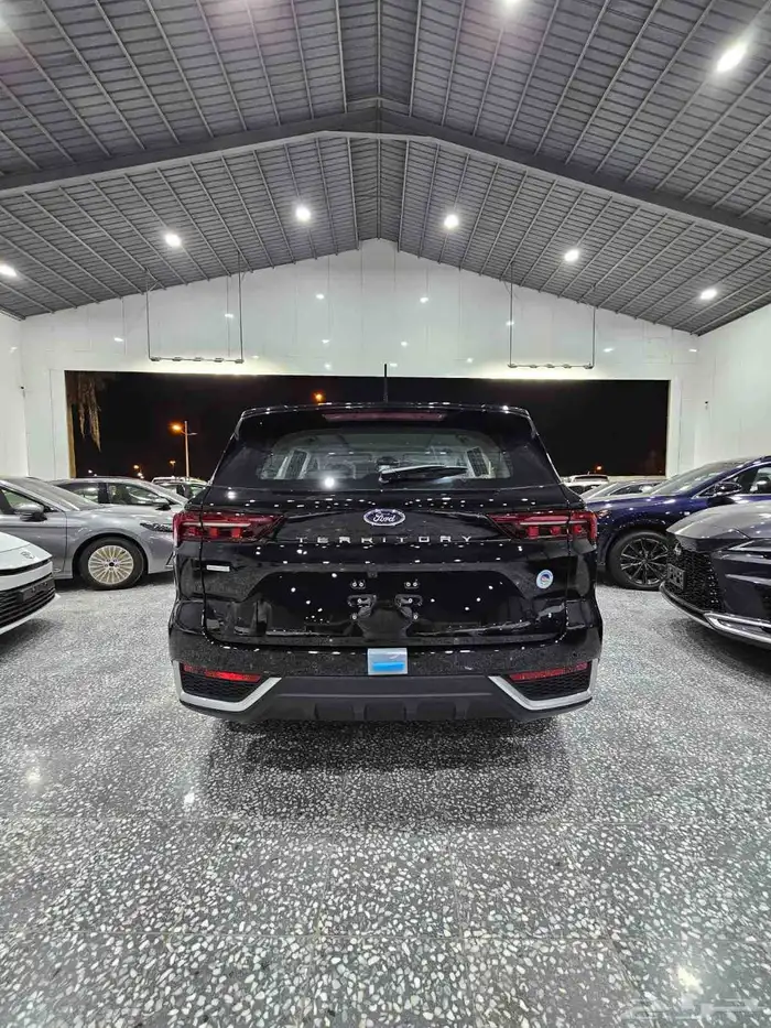 فورد تيريتوري ترند 2025 4