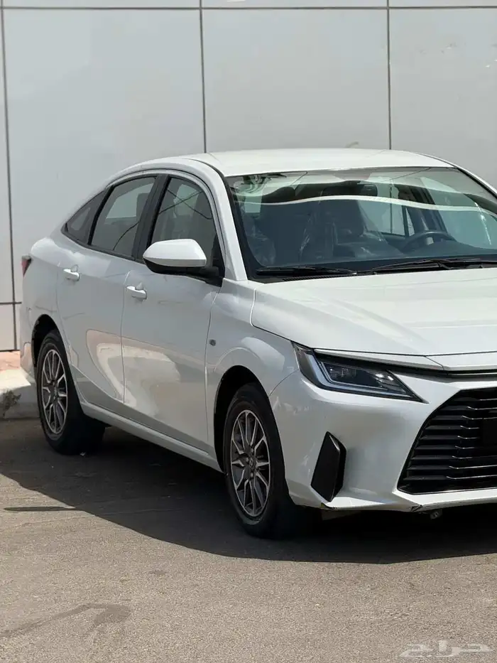 تويوتا يارس 2024 عرض خاص 3