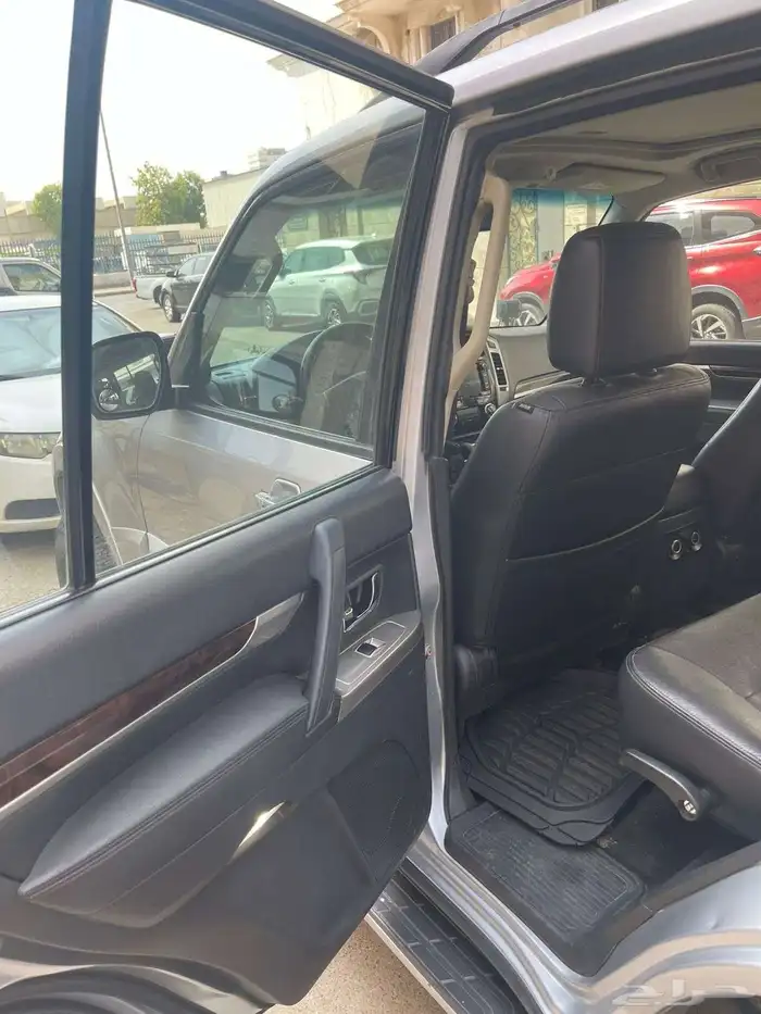 مستوبيشي باجيرو 2016 فل كامل ماكينة 3800 9