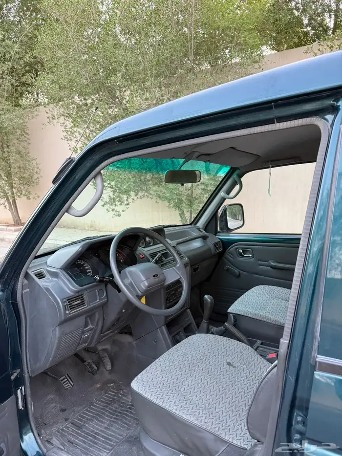 جيب باجيرو مخزن 2001 عداد 133 الف 11