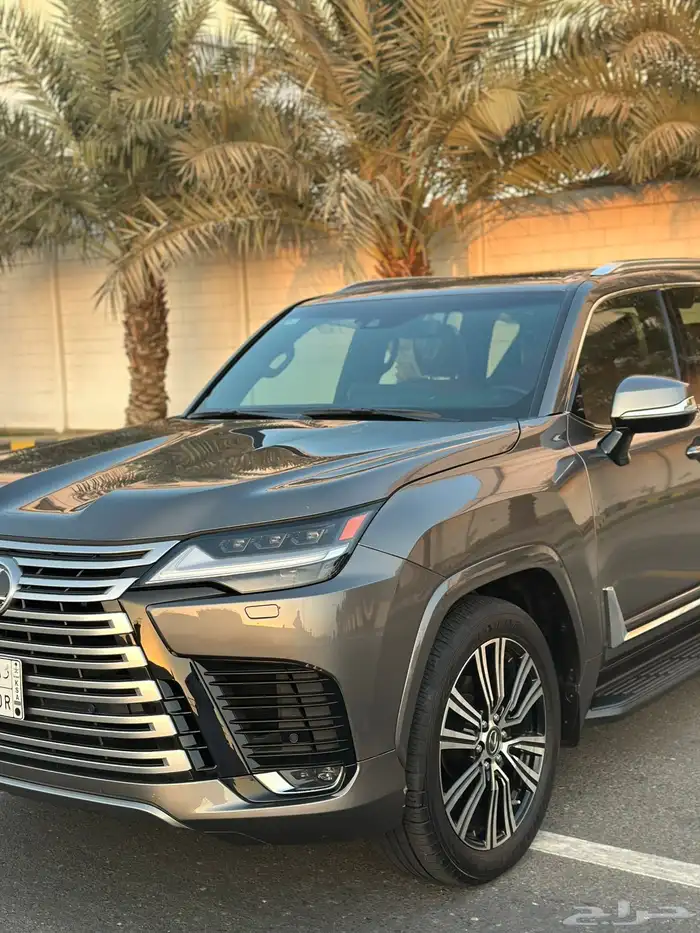 لكزس LX600 2022 BA سعودي شبه جديد 4