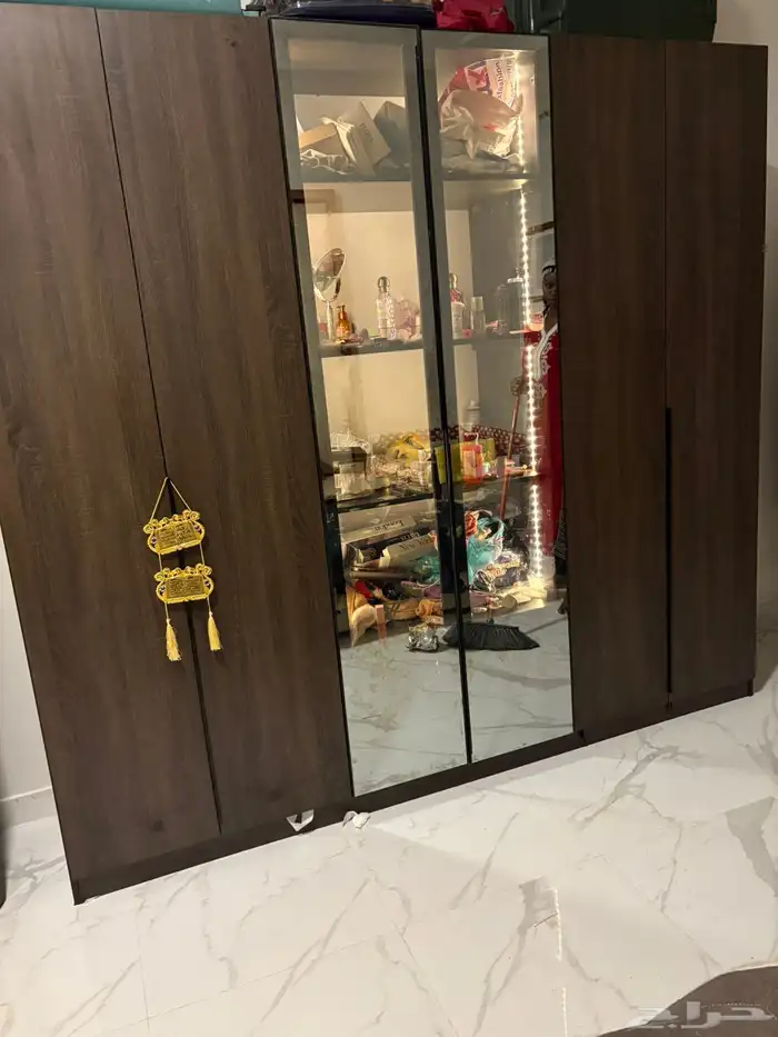 للبيع سرير 190x200 و دولاب ملابس 0