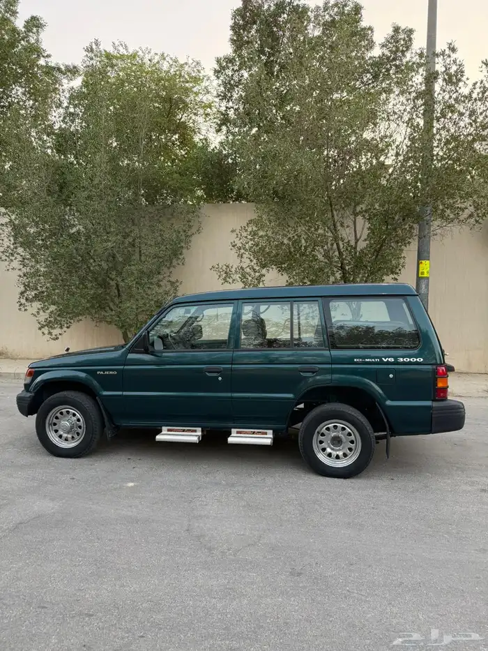 جيب باجيرو مخزن 2001 عداد 133 الف 0