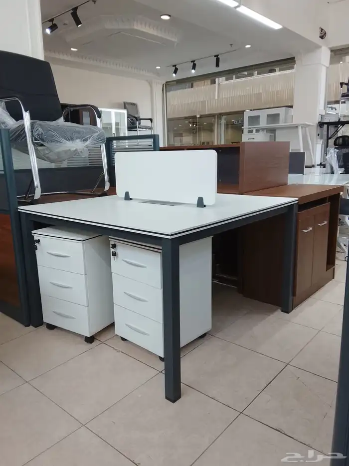 ورك ستيشن طاولة اجتماعات دولاب ملفات متوفر 3