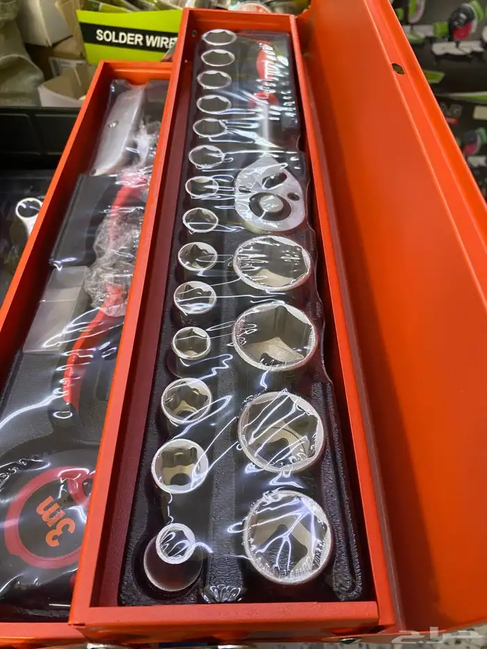 شنطة عدة حديد حبوب مفاتيح مفكات سكاريب زرادية 0