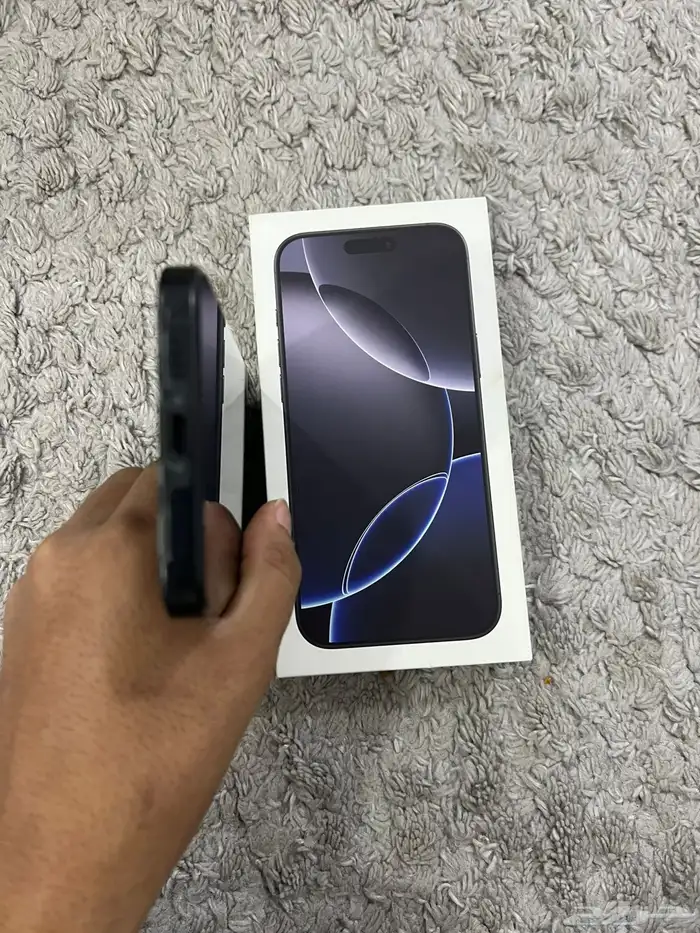 للبيع آيفون 16 برو ماكس 5