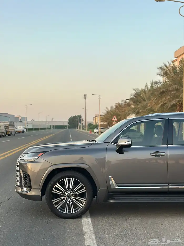 لكزس LX600 2022 BA سعودي شبه جديد 5