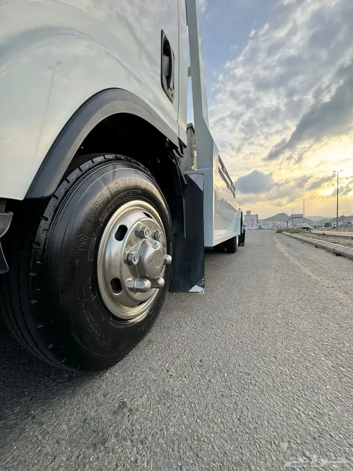 سطحه للبيع مديل 2015 1