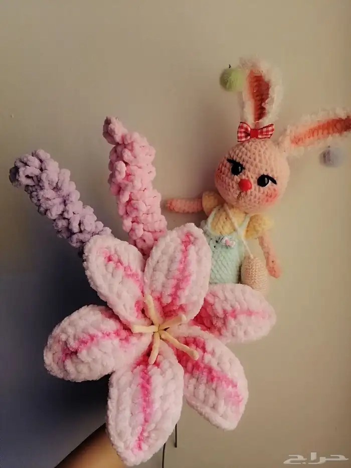 باقات ورد حياكة يدوية من خيوط الصوف 7