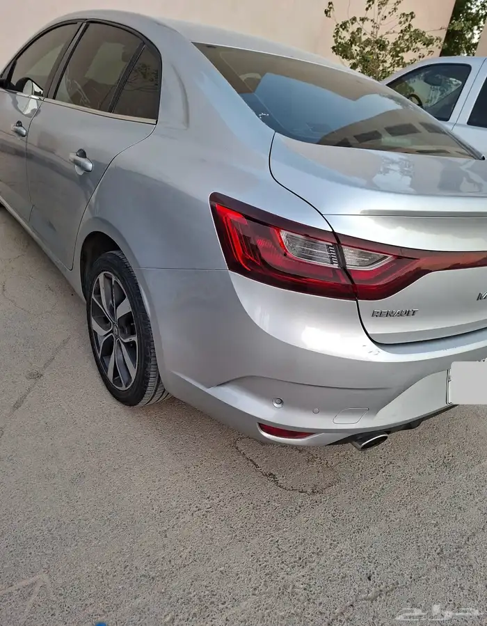 رينو ميجان فل كامل بدون فتحة 2018 4