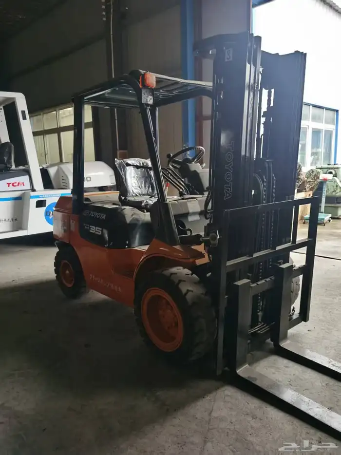 رافعه شوكيه سكين فوركليفت للايجار في جده 5