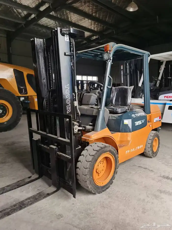 رافعه شوكيه سكين فوركليفت للايجار في جده 3